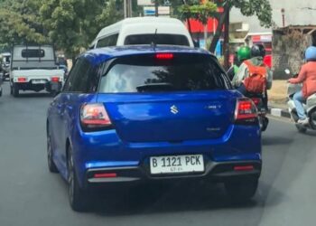 Heboh SuzukI Swift Baru Tepergok Wira-wiri di Jalanan Cimahi