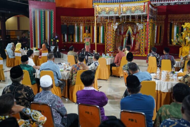 Ⓒ Hak cipta foto di atas dikembalikan sesungguhnya kepada pemilik foto Ⓒ Hak cipta foto di atas dikembalikan sesungguhnya kepada pemilik foto