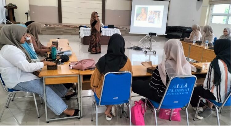 Kegiatan pelatihan Perawatan Post Partum Poltekkes, Kemenkes. FOTO/Dok. Poltekkes Aceh.