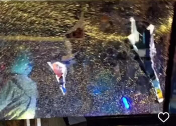 Viral, Oknum Bobotoh Serang Mobil Pelat B Usai Persib Bandung Juara Liga 1 2023-2024, Bikin Anak Kecil Trauma