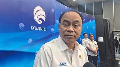 Ⓒ Hak cipta foto di atas dikembalikan sesungguhnya kepada sang pemilik foto Ⓒ Hak cipta foto di atas dikembalikan sesungguhnya kepada pemilik foto