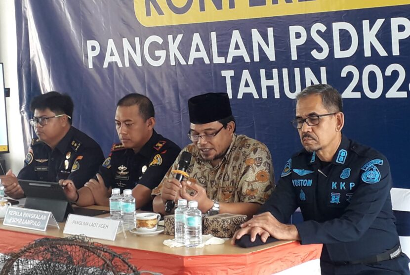 PSDKP Lampulo Tangkap Dua Kapal Terduga Pelaku Bom Ikan di Perairan Pulo Aceh