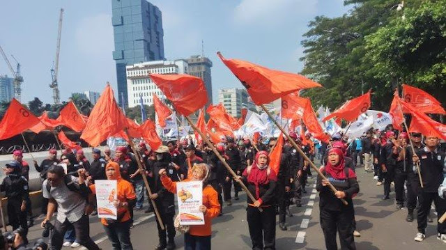Ⓒ Hak cipta foto di atas dikembalikan sesungguhnya kepada pemilik foto Ⓒ Hak cipta foto di atas dikembalikan sesungguhnya kepada pemilik foto