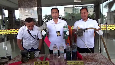 Heboh! Polisi Bongkar Praktik Pertalite Dioplos Minyak Cong Jadi Mirip Pertamax