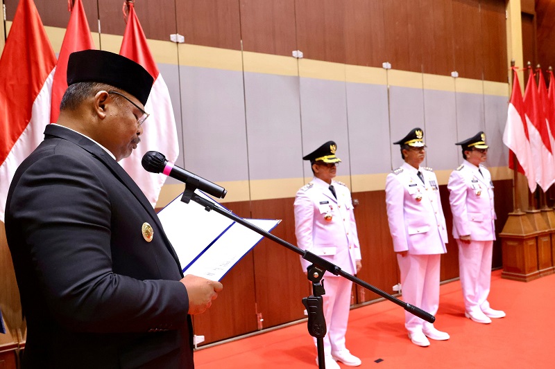 Ⓒ Hak cipta foto di atas dikembalikan sesungguhnya kepada sang pemilik foto Ⓒ Hak cipta foto di atas dikembalikan sesungguhnya kepada pemilik foto