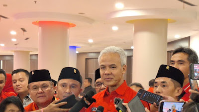 Ⓒ Hak cipta foto di atas dikembalikan sesungguhnya kepada pemilik foto Ⓒ Hak cipta foto di atas dikembalikan sesungguhnya kepada pemilik foto