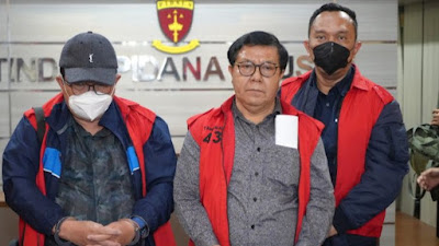 Ⓒ Hak cipta foto di atas dikembalikan sesungguhnya kepada sang pemilik foto Ⓒ Hak cipta foto di atas dikembalikan sesungguhnya kepada pemilik foto