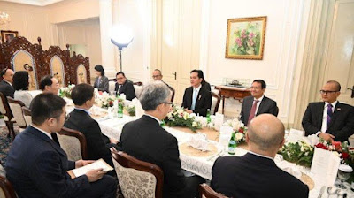 Ⓒ Hak cipta foto di atas dikembalikan sesungguhnya kepada sang pemilik foto Ⓒ Hak cipta foto di atas dikembalikan sesungguhnya kepada pemilik foto