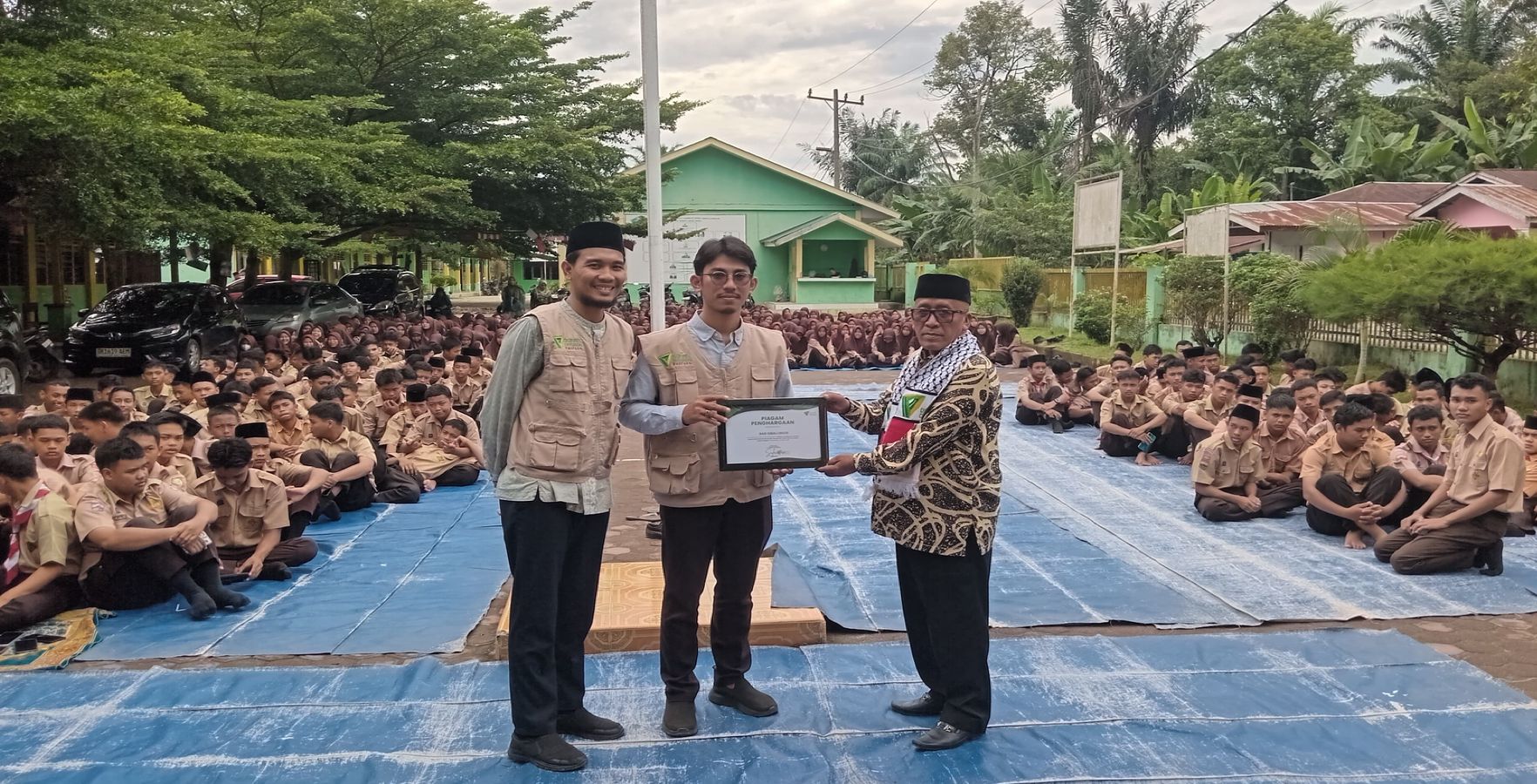 MAN Simalungun Gelar Peringatan Maulid Nabi dan Galang Donasi untuk Palestina