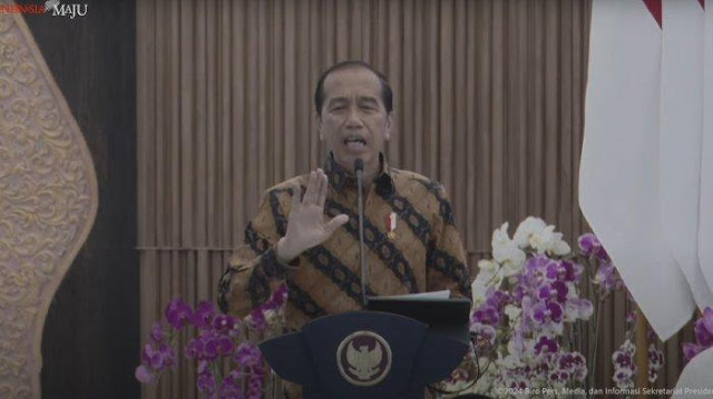 Jokowi Tegaskan Tak Cawe-cawe soal Menteri Prabowo: Tapi Kalau Ditanya ya Saya Jawab