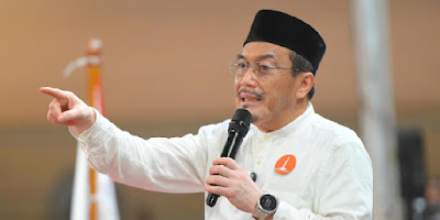 Ⓒ Hak cipta foto di atas dikembalikan sesungguhnya kepada sang pemilik foto Ⓒ Hak cipta foto di atas dikembalikan sesungguhnya kepada pemilik foto