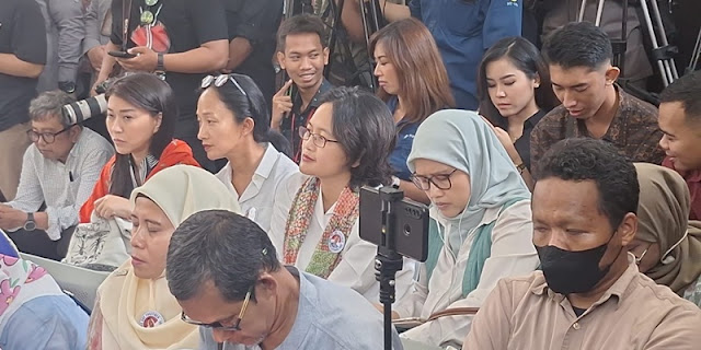 Istri Kecewa Praperadilan Tom Lembong Ditolak: Belum Ada Keadilan!