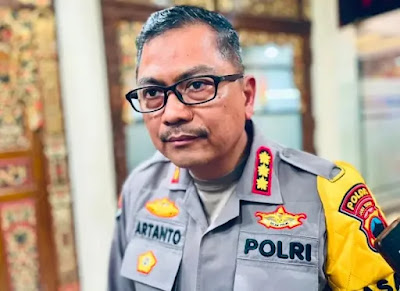 Ⓒ Hak cipta foto di atas dikembalikan sesungguhnya kepada pemilik foto Ⓒ Hak cipta foto di atas dikembalikan sesungguhnya kepada pemilik foto