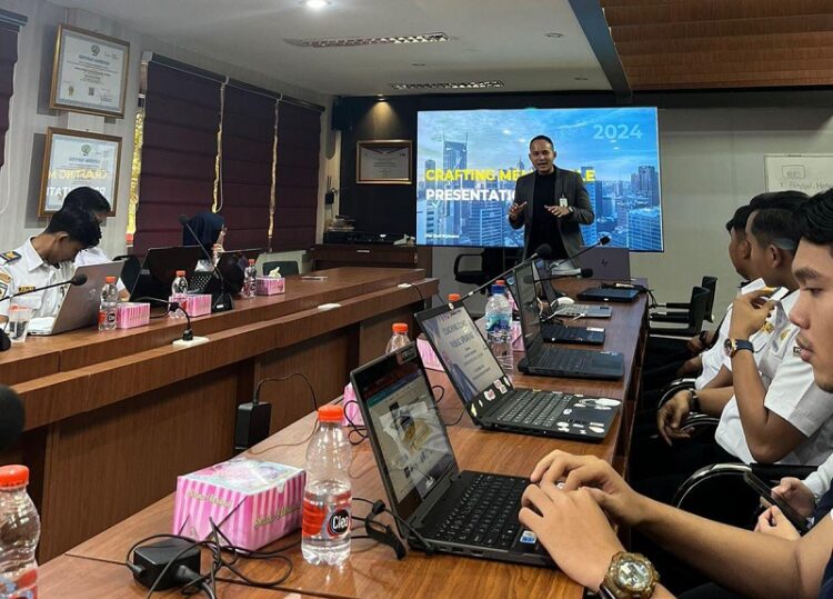 BSI Gelar Coaching Clinic Public Speaking untuk Pegawai Politeknik Pelayaran Malahayati Aceh