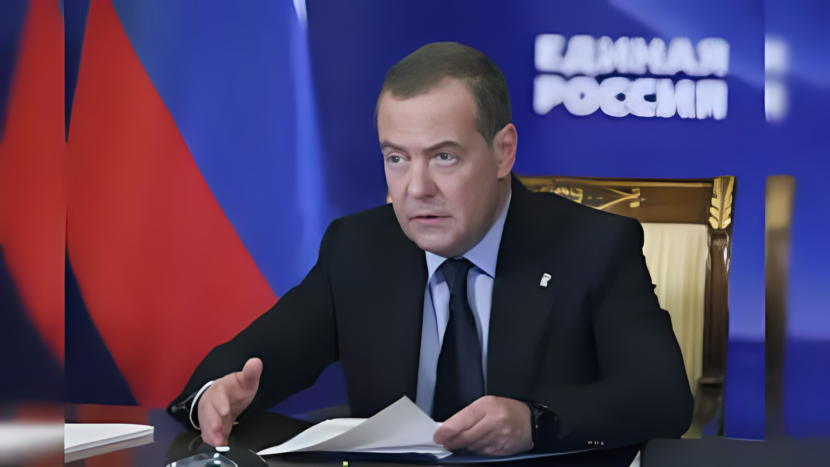 Pejabat Keamanan Senior Rusia dan juga mantan presiden tahun 2008-2012, Dmitry Medvedev dalam sebuah pernyataan tentang keseriusan Nuklir Rusia, seperti dimuat Russia Today pada Minggu, 3 November 2024. FOTO/Russia Today. Ⓒ Hak cipta foto di atas dikembalikan sesungguhnya kepada pemilik foto