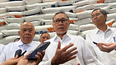 Ⓒ Hak cipta foto di atas dikembalikan sesungguhnya kepada sang pemilik foto Ⓒ Hak cipta foto di atas dikembalikan sesungguhnya kepada pemilik foto