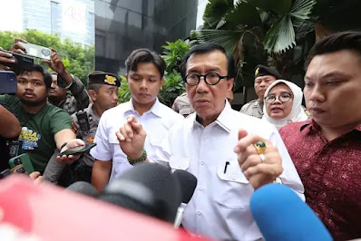Yasonna Laoly Ikut Dicegah ke Luar Negeri bersamaan dengan Hasto Ditetapkan Jadi Tersangka, Eks Penyidik KPK: Saksi Kunci Pelarian Harun Masiku