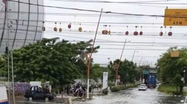 Viral, Kemegahan JIS Rontok Oleh Banjir ROB, Kebanggaan Mantan Gubernur DKI Jakarta Anies