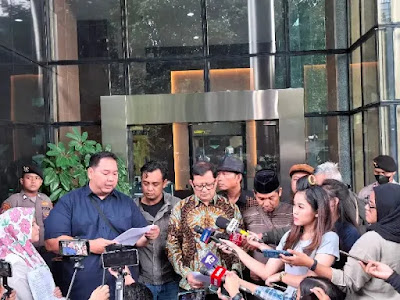 Geruduk KPK, Sejumlah Aktivis Desak Usut Kasus Dugaan Korupsi Libatkan Jokowi dan Keluarga