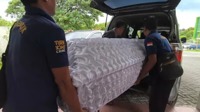 Ⓒ Hak cipta foto di atas dikembalikan sesungguhnya kepada sang pemilik foto Ⓒ Hak cipta foto di atas dikembalikan sesungguhnya kepada pemilik foto