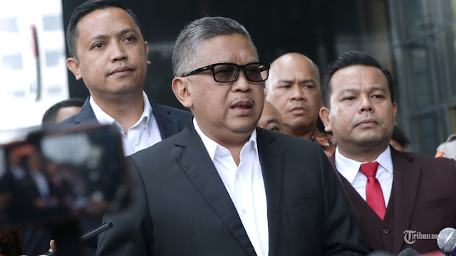 Ⓒ Hak cipta foto di atas dikembalikan sesungguhnya kepada pemilik foto Ⓒ Hak cipta foto di atas dikembalikan sesungguhnya kepada pemilik foto