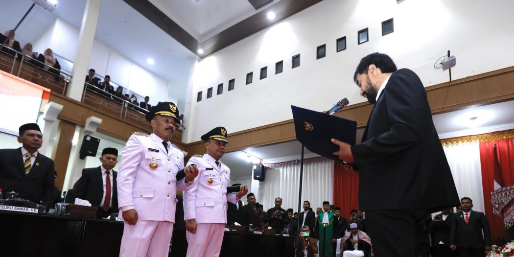 Lantik Sarjani-Alzaizi, Mualem Ingtakan Sektor Unggulan Daerah Bisa Tingkatkan PAD Pidie