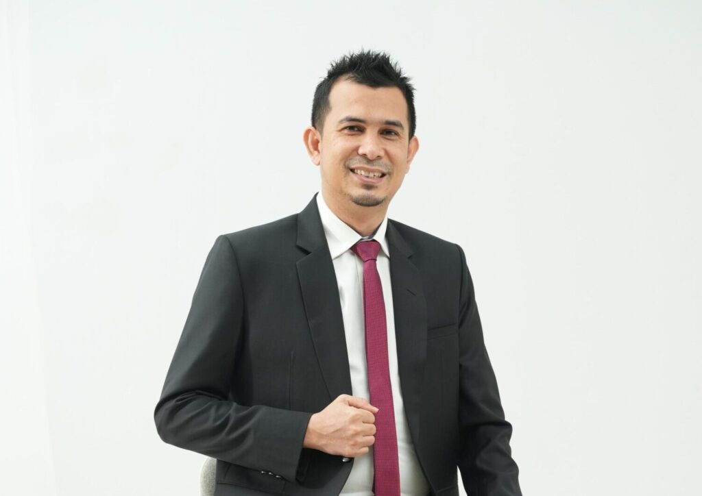 M. Hendra Supardi resmi ditunjuk sebagai Pelaksana Tugas (Plt.) Direktur Utama Bank Aceh Syariah. FOTO/Dok. BAS untuk HAI. Ⓒ Hak cipta foto di atas dikembalikan sesungguhnya kepada pemilik foto