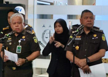 Kejaksaan Agung (Kejagung) telah menetapkan Direktur Utama PT Pertamina Patra Niaga, Riva Siahaan (RS) sebagai tersangka kasus dugaan korupsi tata kelola minyak mentah dan produk kilang pada PT Pertamina Subholding dan Kontraktor Kontrak Kerja Sama (KKS) tahun 2018-2023. FOTO/Net. Ⓒ Hak cipta foto di atas dikembalikan sesungguhnya kepada pemilik foto