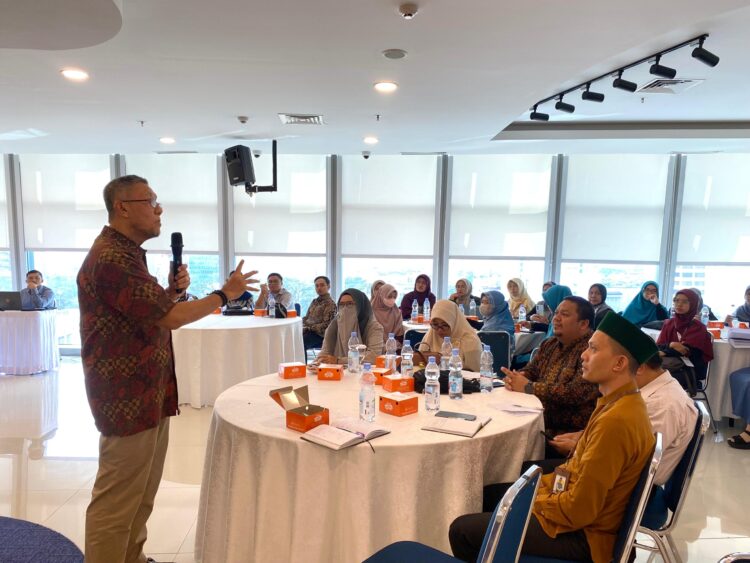 Forum Zakat (FOZ) Sumatera Utara dan IMZ sukses menggelar Seminar dan Bedah Buku “Check Your Leadership”, sebuah diskusi mendalam tentang trilogi kepemimpinan karya Erie Sudewo, Selasa (25/2/2025). FOTO/Net. Ⓒ Hak cipta foto di atas dikembalikan sesungguhnya kepada pemilik foto