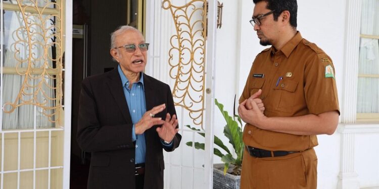 Ⓒ Hak cipta foto di atas dikembalikan sesungguhnya kepada sang pemilik foto Ⓒ Hak cipta foto di atas dikembalikan sesungguhnya kepada pemilik foto