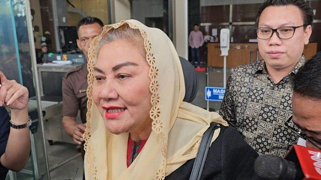 Ⓒ Hak cipta foto di atas dikembalikan sesungguhnya kepada pemilik foto Ⓒ Hak cipta foto di atas dikembalikan sesungguhnya kepada pemilik foto
