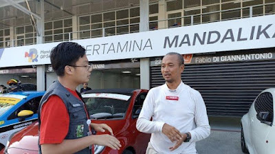 Influencer otomotif ternama, Fitra Eri. FOTO/Net. Ⓒ Hak cipta foto di atas dikembalikan sesungguhnya kepada pemilik foto