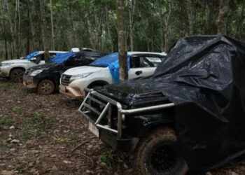 Mobil yang tertinggal di lokasi judi ini juga beragam mulai mobil mewah hingga mobil biasa seperti Toyota Innova, Toyota Hilux, Pajero Sport, Fortuner, Avanza, Taft, Sigra, Daihatsu Terios, dan beberapa mobil lainnya. FOTO/Net. Ⓒ Hak cipta foto di atas dikembalikan sesungguhnya kepada pemilik foto