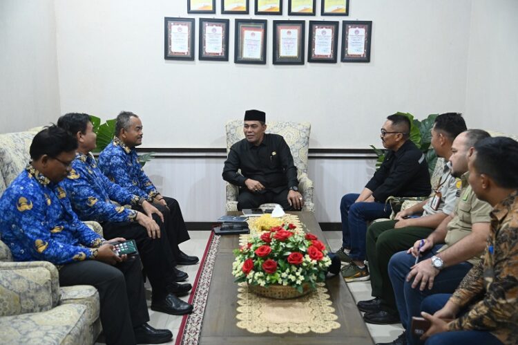 Bupati Aceh Besar Terima Kunjungan Staf Ahli Kementerian Pertanian RI