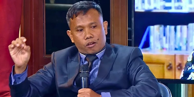Ⓒ Hak cipta foto di atas dikembalikan sesungguhnya kepada pemilik foto Ⓒ Hak cipta foto di atas dikembalikan sesungguhnya kepada pemilik foto
