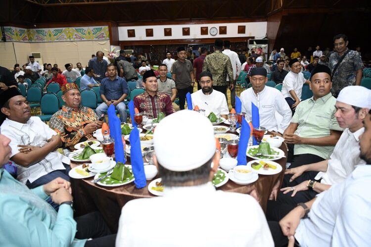 Ⓒ Hak cipta foto di atas dikembalikan sesungguhnya kepada pemilik foto Ⓒ Hak cipta foto di atas dikembalikan sesungguhnya kepada pemilik foto