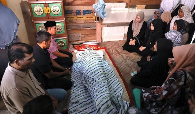 Tangis Marlina Melepas Kepergian Juru Mudi Pribadi