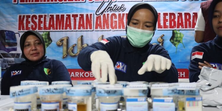 Ⓒ Hak cipta foto di atas dikembalikan sesungguhnya kepada sang pemilik foto Ⓒ Hak cipta foto di atas dikembalikan sesungguhnya kepada pemilik foto