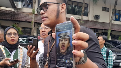 Ⓒ Hak cipta foto di atas dikembalikan sesungguhnya kepada pemilik foto Ⓒ Hak cipta foto di atas dikembalikan sesungguhnya kepada pemilik foto