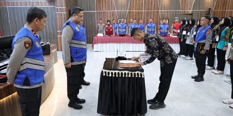 Ⓒ Hak cipta foto di atas dikembalikan sesungguhnya kepada pemilik foto