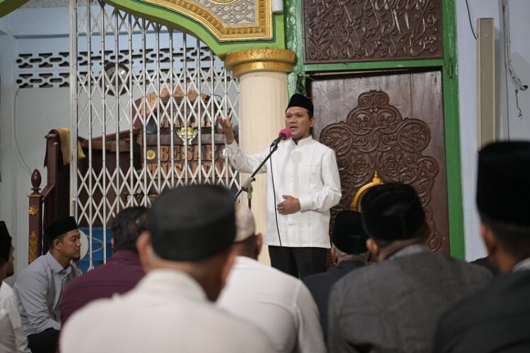 Ⓒ Hak cipta foto di atas dikembalikan sesungguhnya kepada pemilik foto Ⓒ Hak cipta foto di atas dikembalikan sesungguhnya kepada pemilik foto