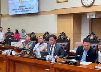 Ketua Komisi III DPR RI, Habiburokhman, menyatakan sepakat dengan usulan pencabutan Surat Keterangan Catatan Kepolisian (SKCK). FOTO/Net. Ⓒ Hak cipta foto di atas dikembalikan sesungguhnya kepada pemilik foto