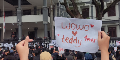 Ⓒ Hak cipta foto di atas dikembalikan sesungguhnya kepada pemilik foto Ⓒ Hak cipta foto di atas dikembalikan sesungguhnya kepada pemilik foto