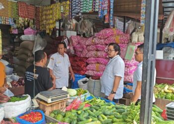 Polresta Banda Aceh dan Diskomukmdag Sidak Pasar Al Mahirah, Harga Bahan Pokok Stabil
