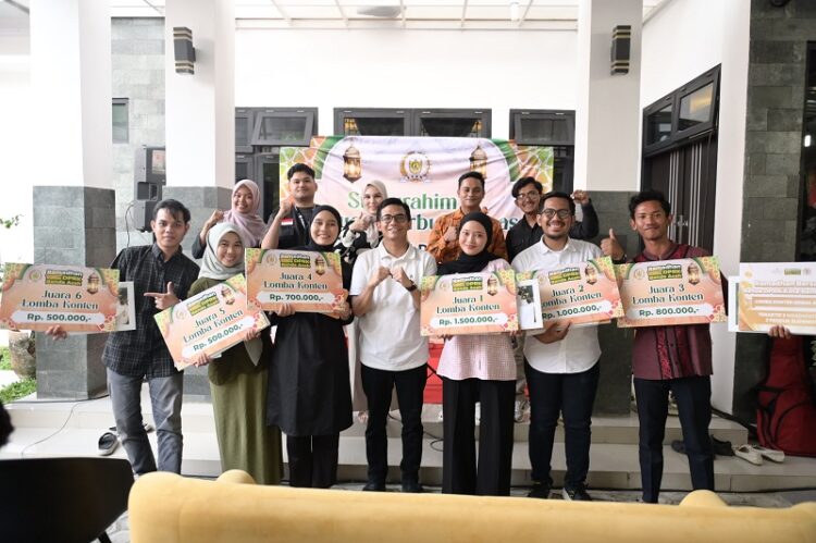 Berjalan Sukses, Irwansyah Tutup Kegiatan Ramadhan Bersama Ketua DPRK