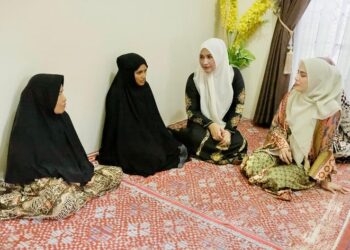 Ketua PKK Aceh Takziah ke Rumah Korban Pembunuhan di Gunung Salak