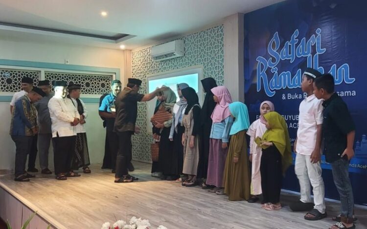 Ⓒ Hak cipta foto di atas dikembalikan sesungguhnya kepada pemilik foto Ⓒ Hak cipta foto di atas dikembalikan sesungguhnya kepada pemilik foto