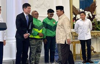 Sah! Prabowo Umumkan Aturan Pemberian Bonus Hari Raya Untuk Ojol dan Kurir Online