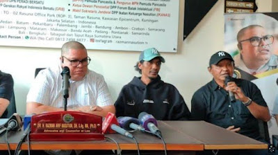 Ⓒ Hak cipta foto di atas dikembalikan sesungguhnya kepada pemilik foto Ⓒ Hak cipta foto di atas dikembalikan sesungguhnya kepada pemilik foto