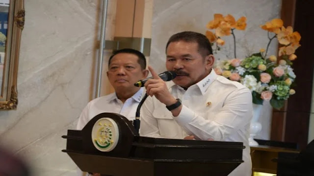 Ⓒ Hak cipta foto di atas dikembalikan sesungguhnya kepada sang pemilik foto Ⓒ Hak cipta foto di atas dikembalikan sesungguhnya kepada pemilik foto